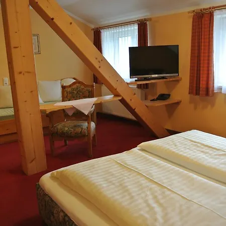 Kirchenwirt Guest house